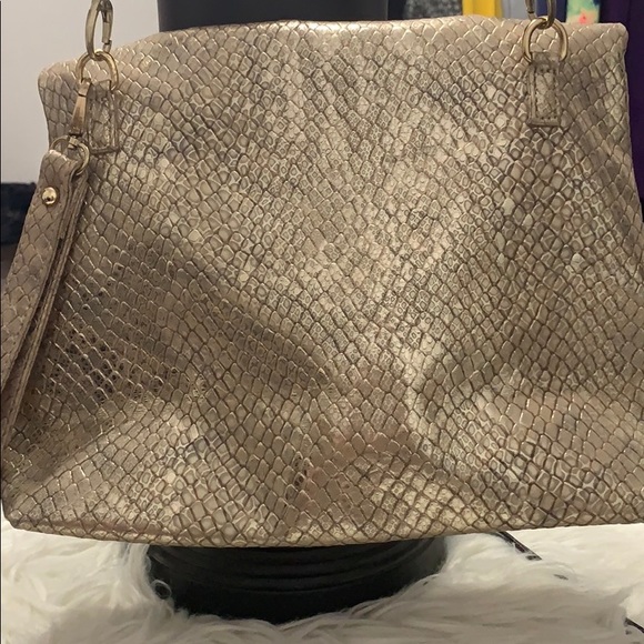 Urban Originals Metallic Flap Over Shoulder Bag - Picture 8 of 14